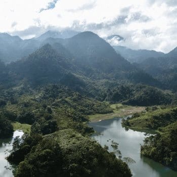 Honduras landscape photo used as a featured location on blog about Wonder Voyage's service trips for volunteer groups.