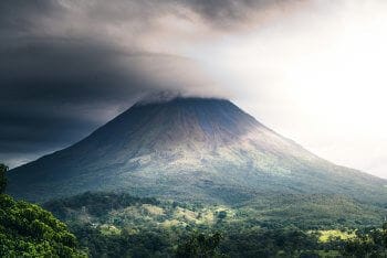 image of costa rica volcano