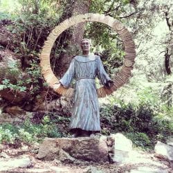 statue-saint-francis-italy-pilgrimage-wonder-voyage